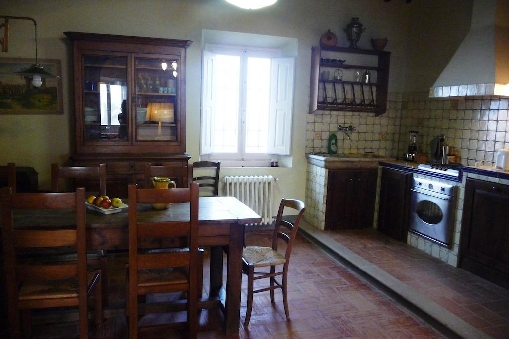 Rignano sullʼArno Agriturismo Papageno חדר תמונה